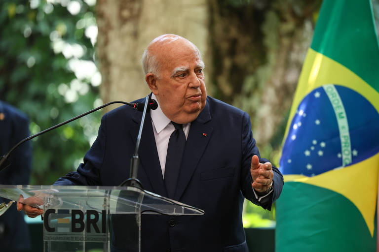 Morre Marcos Azambuja, um dos diplomatas mais importantes do Brasil