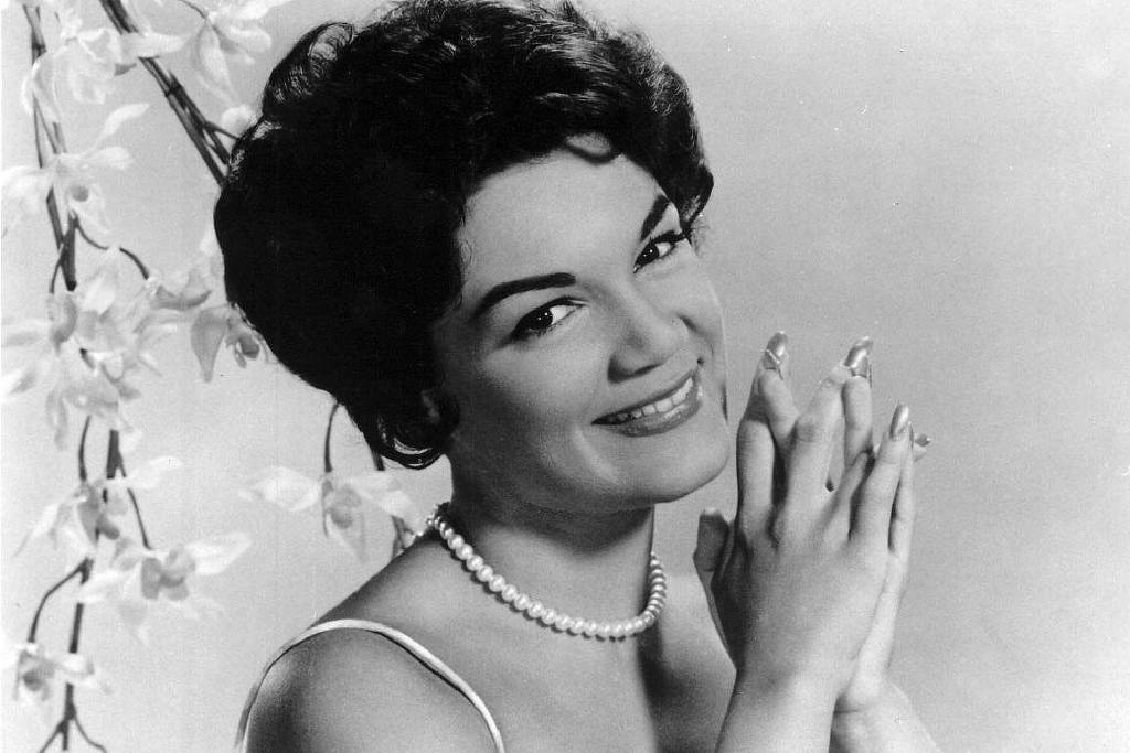 Quem é Connie Francis, cantora que viralizou agora com música de 1962