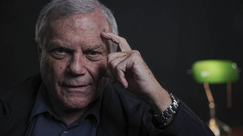 SAO PAULO -  SP - 18/03/2025 - Gravação do curso do executivo britânico Martin Sorrell na CasaFolha. (Foto: Danilo Verpa/Folhapress, MERCADO) ORG XMIT: 613254