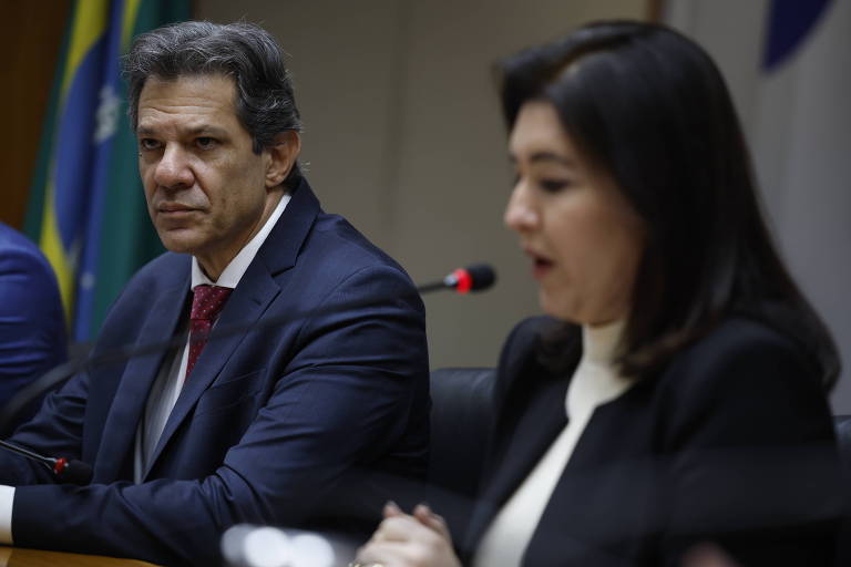 Revés com Moody's chega em hora difícil para Haddad