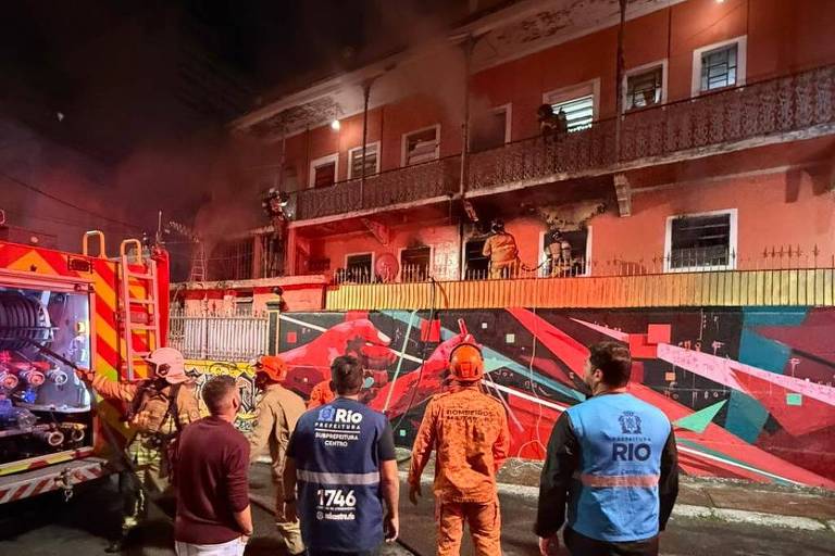 Incêndio em casarão na Lapa, no Rio de Janeiro, deixa duas pessoas mortas