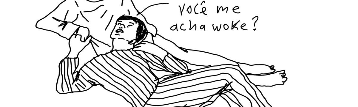 A tirinha em preto e branco de Estela May, publicada em 03/06/25, traz uma pessoa deitada no colo de outra. Olhando pra cima, ela pergunta “você me acha woke?”.
