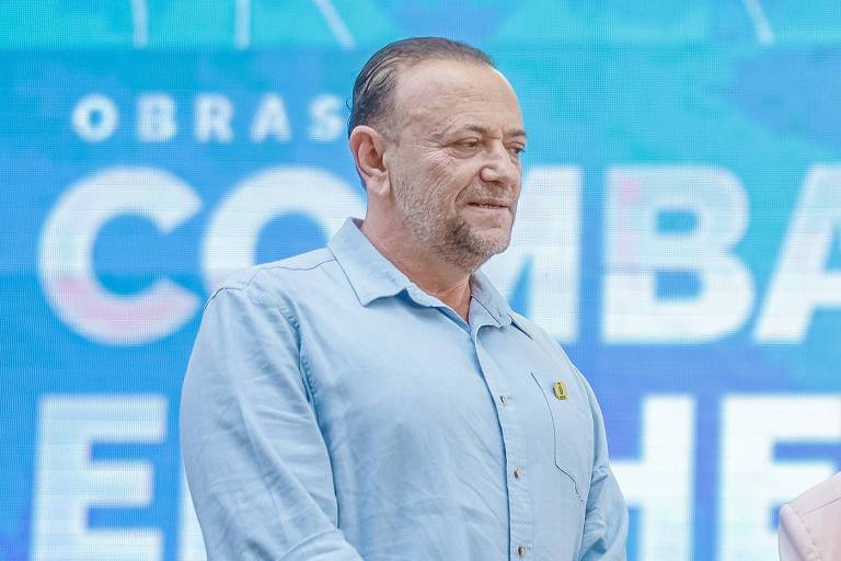 Novo presidente do PT fala em 'Brasil sem privilégios' como mote de campanha de Lula