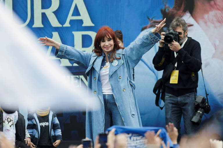 Cristina Kirchner diz que tentará ser deputada pela província de Buenos Aires