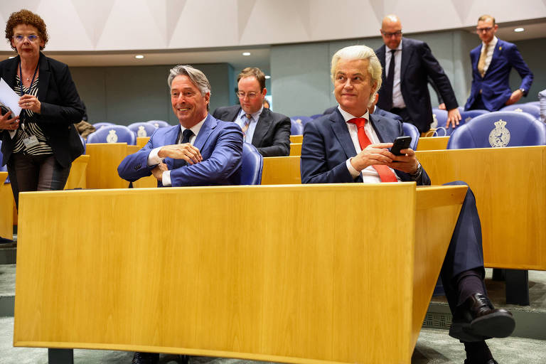 Primeiro-ministro da Holanda renuncia após ultradireita deixar coalizão