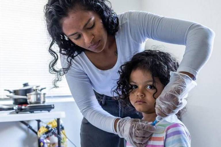 EUA prorrogam visto de menina mexicana que corria risco de ser deportada e depende de tratamento para viver
