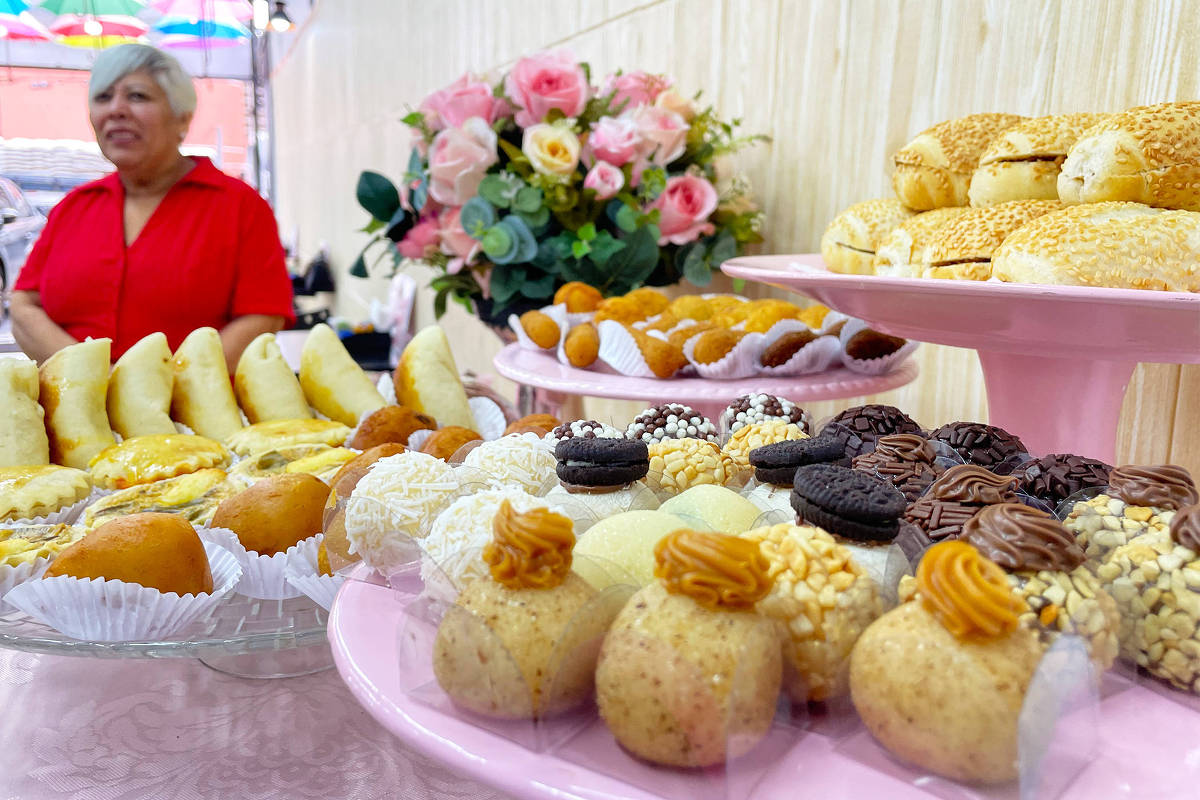 Na cafeteria da Dora Doces e Salgados todo dia é dia de festa