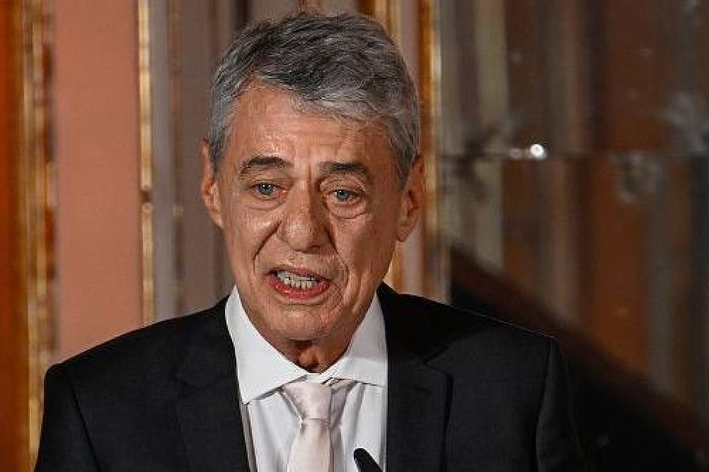 O que é a hidrocefalia de pressão normal, que motivou cirurgia em Chico Buarque