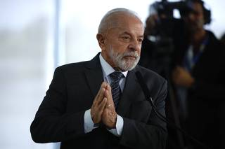 LULA FAZ BALANÇO DO GOVERNO