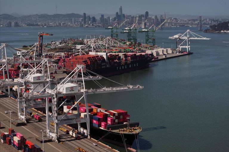 Exportações dos EUA registram maior queda desde 2020 sob impacto das tarifas de Trump