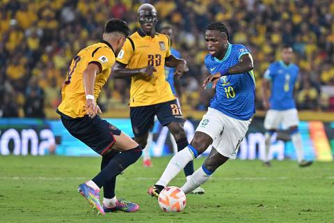 Seleção começa era Ancelotti com jogo truncado e empate sem gols no Equador