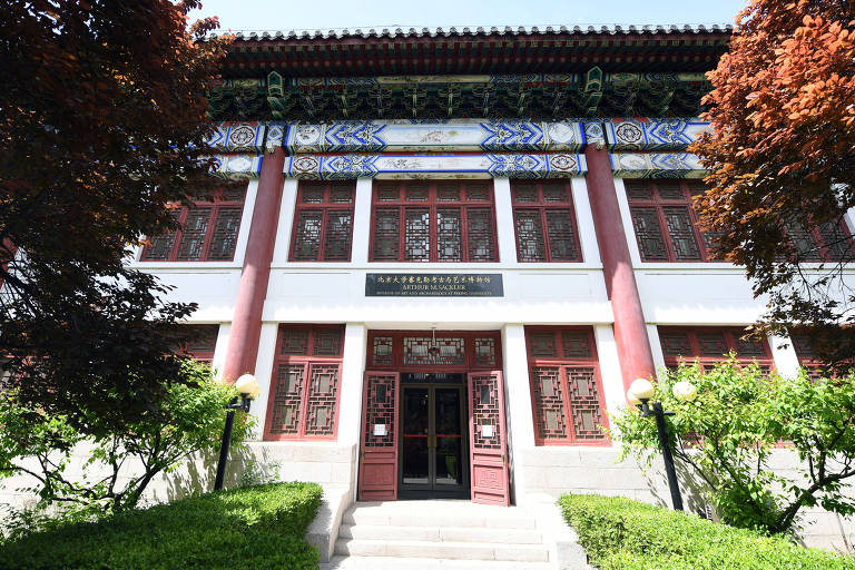 Em contraste com EUA, China busca mais estudantes brasileiros
