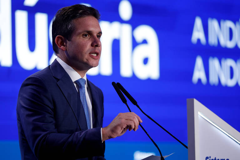 Motta defende corte de gastos e fala em revisão de isenções fiscais em reforma administrativa