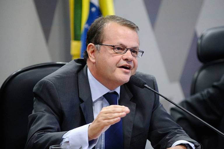 Baena Soares assumirá embaixada do Brasil em Berlim