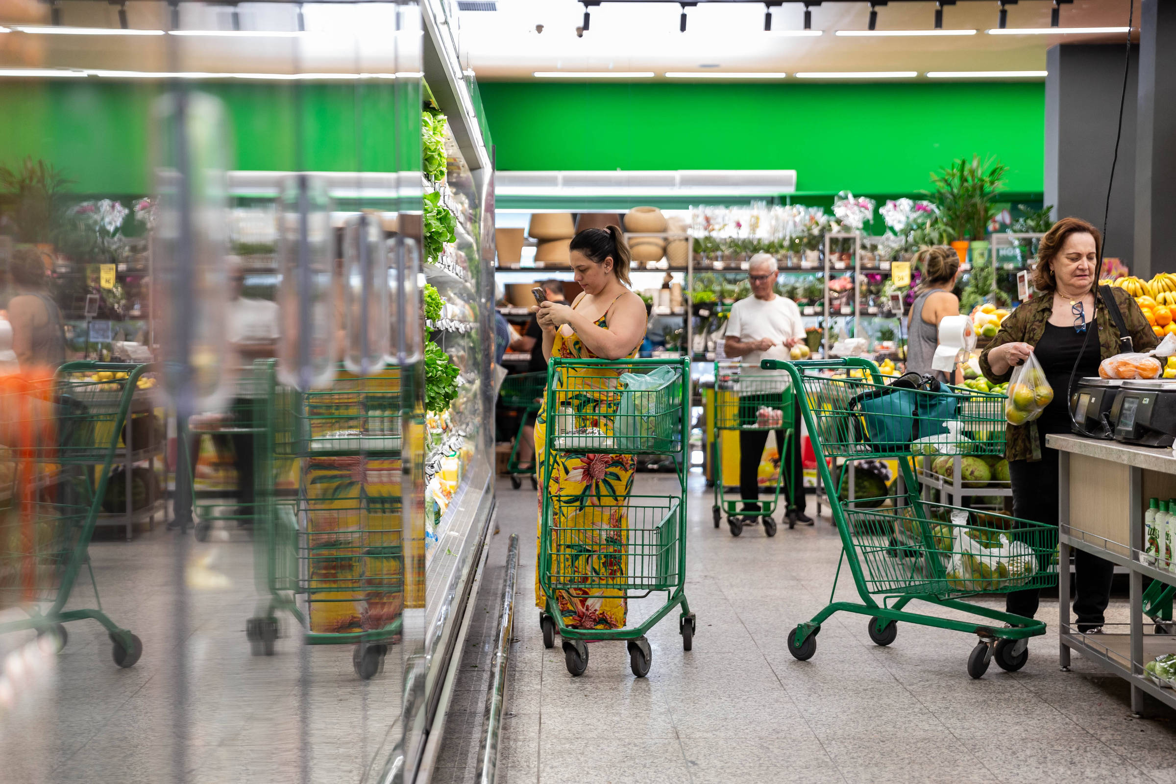 Economistas reduzem previsão da inflação em quase 0,1 ponto percentual