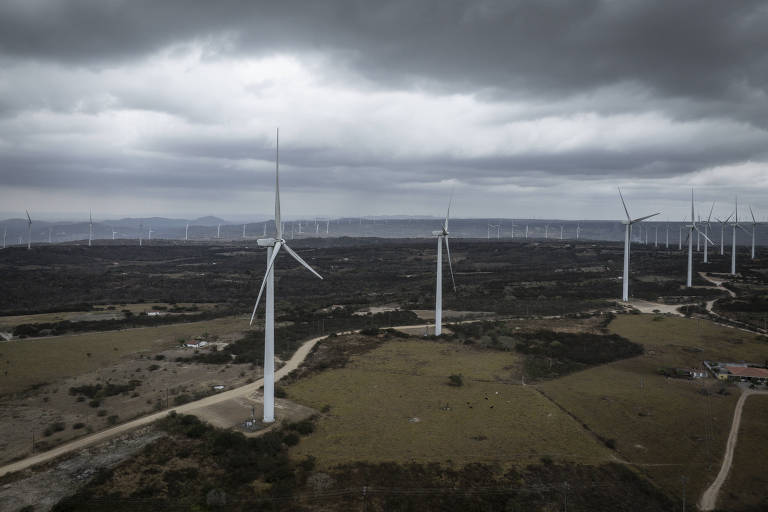 Aneel aplica R$ 15 milhões em multas a empresas por atraso em energia renovável