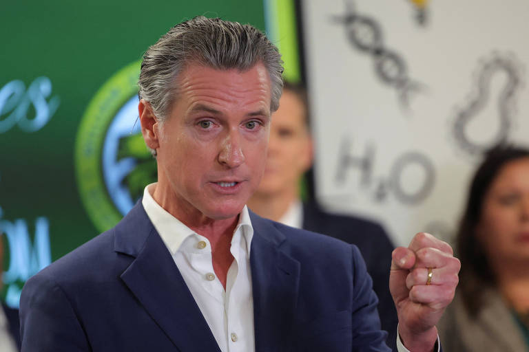 Governador democrata da Califórnia reforça imagem presidenciável em duelo com Trump