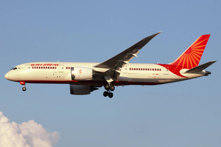 Acidente na Índia é o 1º do mais moderno avião da Boeing