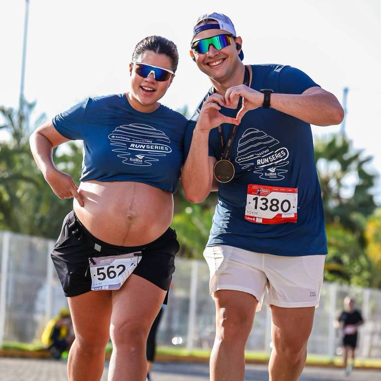 O Casal Corredor de Fortaleza, Gabriel Lobo e Amanda Chaga, em prova naquela cidade em abril de 2025