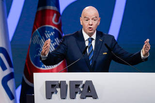 U.S. will welcome international fans for World Cup, says FIFA president
