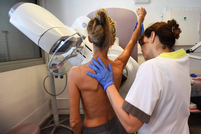 Medicamentos para câncer de mama incorporados ao SUS em 2021 ainda não chegam às pacientes