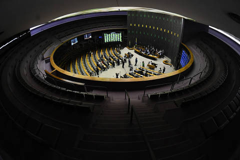 Plenário da Câmara dos Deputados durante sessão conjunta do Congresso Nacional destinada à deliberação de Projeto de Resolução do Congresso Nacional.

Foto geral do Plenário da Câmara dos Deputados.

Foto: Marcos Oliveira/Agência Senado DIREITOS RESERVADOS. NÃO PUBLICAR SEM AUTORIZAÇÃO DO DETENTOR DOS DIREITOS AUTORAIS E DE IMAGEM