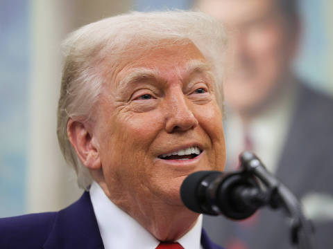 U.S. President Donald Trump speaks during a swearing-in ceremony for the interim U.S. Attorney for the District of Columbia, Jeanine Pirro, at the White House in Washington, D.C., U.S., May 28, 2025. REUTERS/Leah Millis ORG XMIT: LIVE