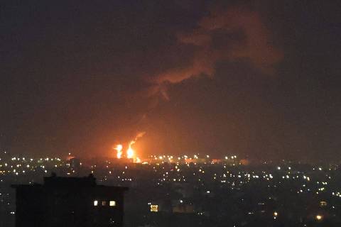 Israel abre 3º dia de ataques ao Irã com bombardeio contra Ministério da Defesa; sobe a 13 número de israelenses mortos
