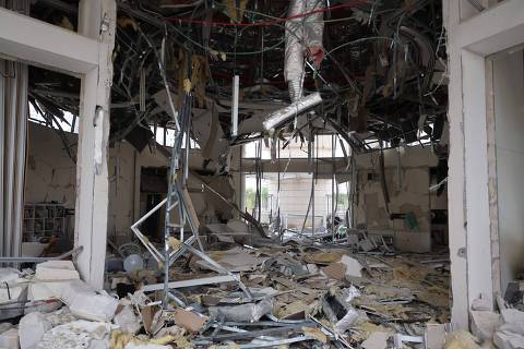 Israel lança onda de ataques contra o Irã pelo quarto dia consecutivo