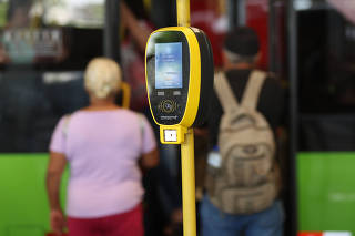 Reajuste dos ônibus e metrô
