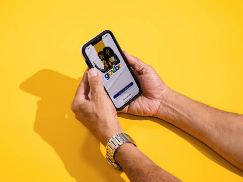 São Paulo, SP, Brasil, 04-10-2023: Produção de fotos genéricas para Mercado. App Gov.br. (foto Gabriel Cabral/Folhapress)
