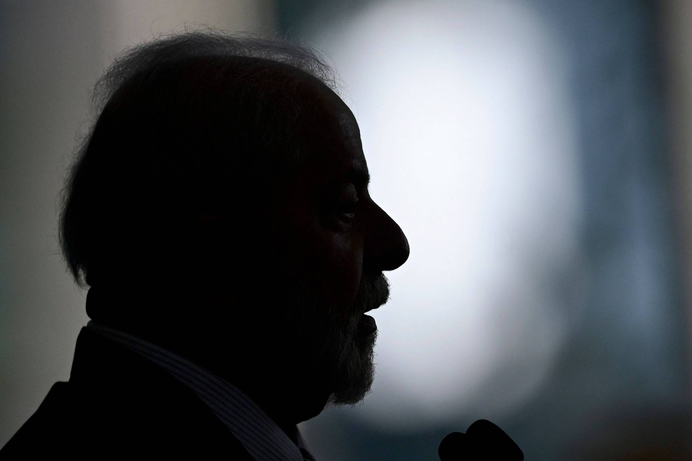 Lula quer usar o STF para amenizar fraude