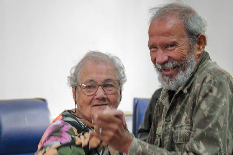 'Creche' para idosos com Alzheimer ajuda familiares