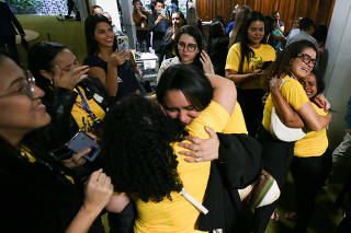 Brasília (DF), 17/06/2025  -   Sessão do Congresso Nacional   ( Mães de filhos com microcefalia, comemoram a derrubada do veto).   Foto: Lula Marques/Agência Brasil