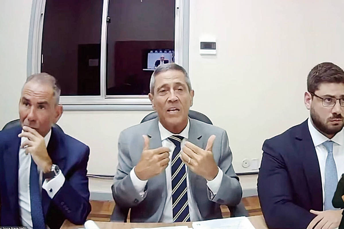 Moraes afirma que todas as defesas podem participar de sessão de acareações da trama golpista