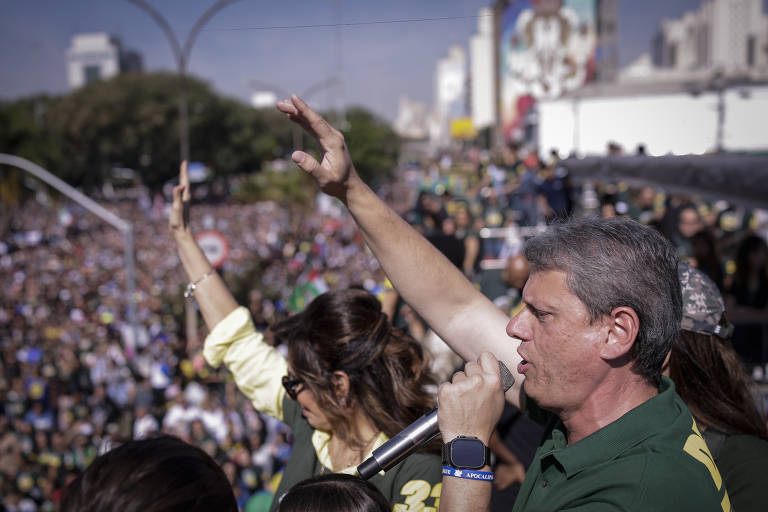 Governador Tarcisio durante a Marcha para Jesus