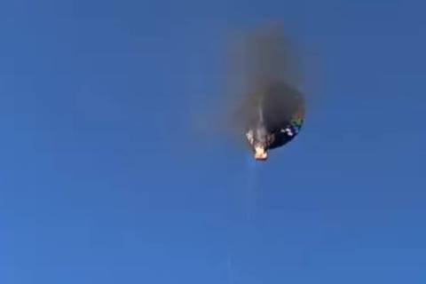 Queda de balão com 21 pessoas a bordo deixa 8 mortos em Praia Grande (SC)