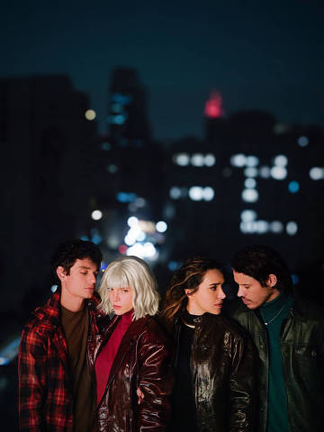 Rafael Lozano, Larissa Ferrara, Marjorie Gerardi e José Loreto, em ensaio de divulgação da peça 'Closer'