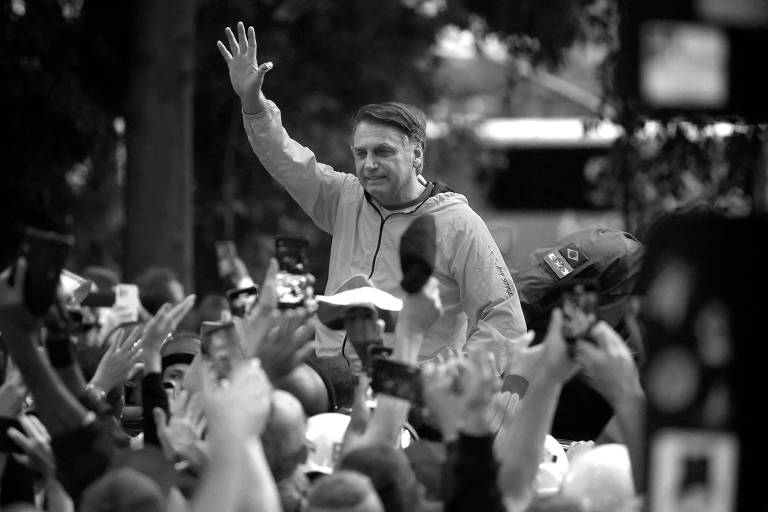 Bolsonarismo avança com Bolsonaro em risco