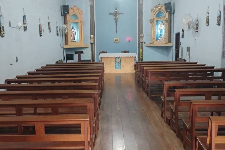 Interior da igreja da Penha