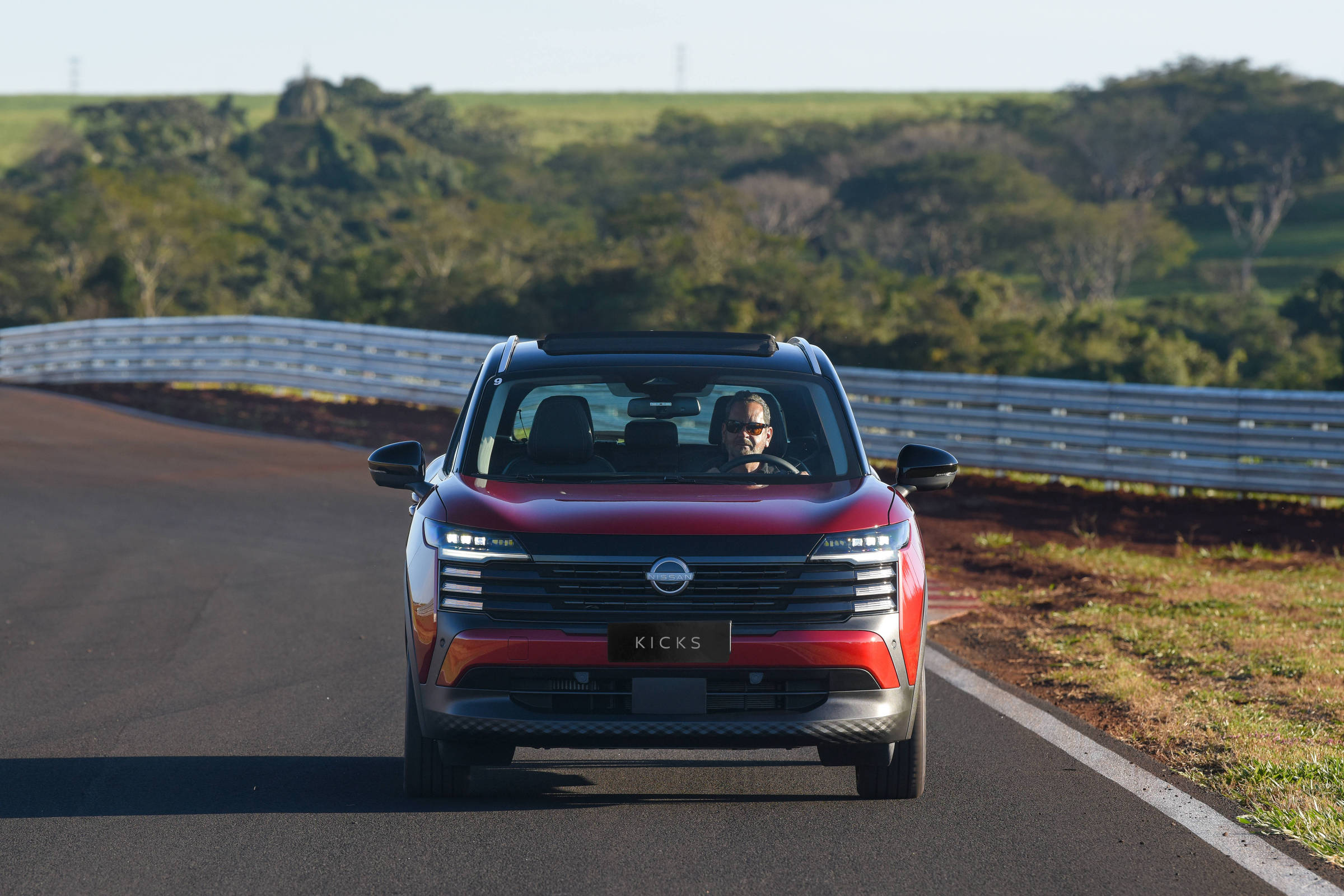 Maior e mais caro, novo Nissan Kicks só não mudou de nome; veja teste