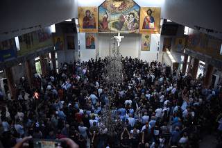 SIRIA-DAMASCO-IGLESIA-BOMBARDEO-CEREMONIA CONMEMORATIVA