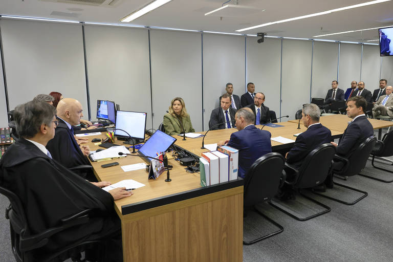 Acareações no STF reiteram versões, e Cid diz que não delatou Braga Netto antes porque estava em choque