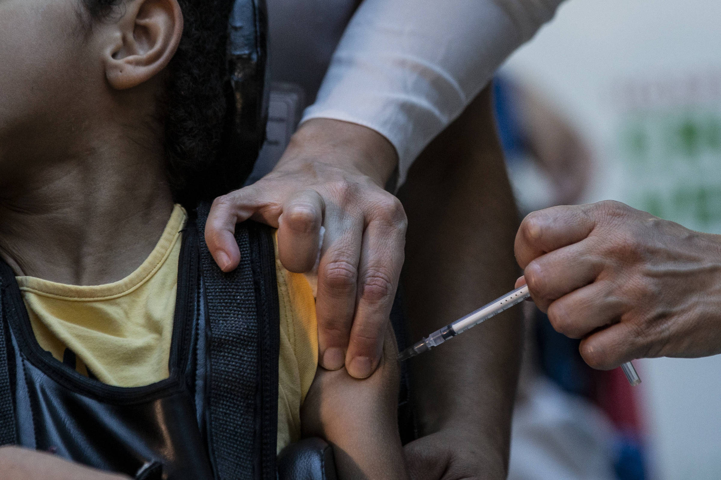 Crianças sem nenhuma vacina se concentram em oito países, entre eles o Brasil