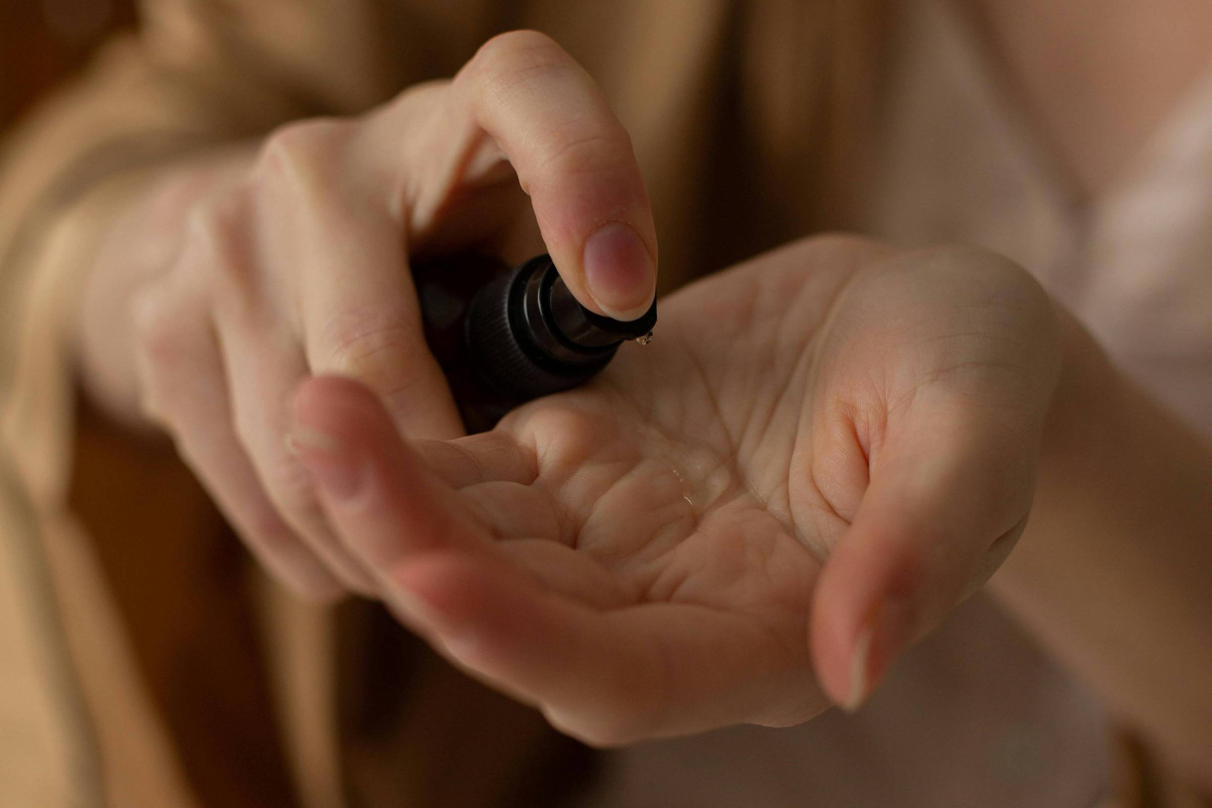 Rotinas de skincare para crianças no TikTok são caras e contraproducentes, mostra estudo