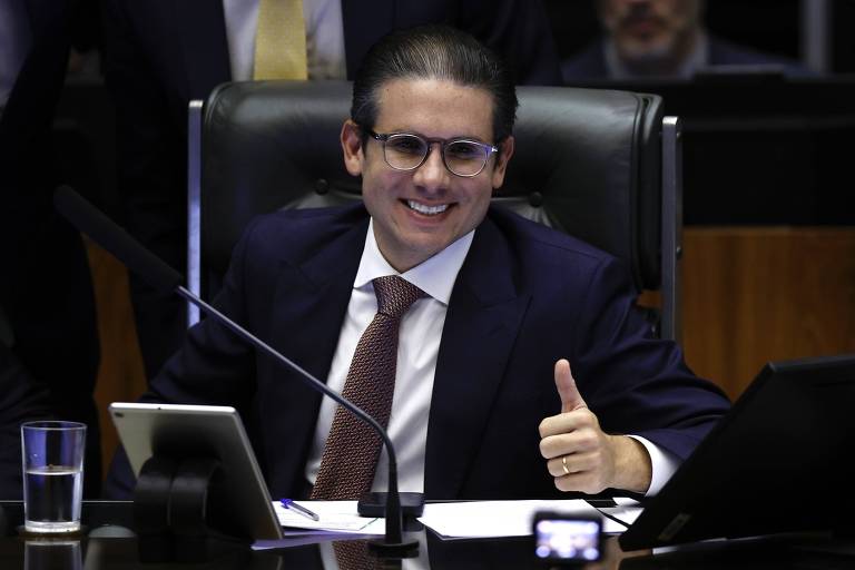 Motim do Congresso contra Lula acirra clima antes de reunião no STF após fim de trégua de Motta