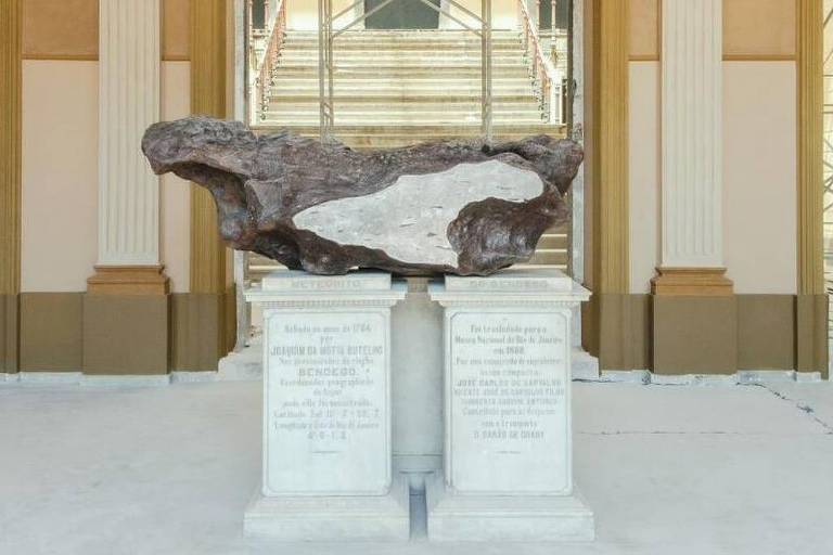 Bendegó: o meteorito que virou penteado, crônica de Machado de Assis e símbolo de sobrevivência nas cinzas do Museu Nacional