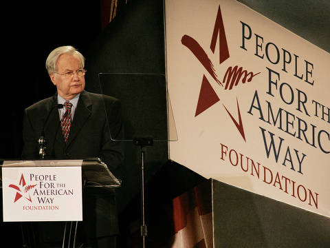 FILE PHOTO: Journalist Bill Moyers delivers the keynote speech at the People for the American Way Foundation's Spirit of Liberty dinner in Beverly Hills September 21, 2004. REUTERS/Fred Prouser  FSP/ABP/File Photo ORG XMIT: FW1