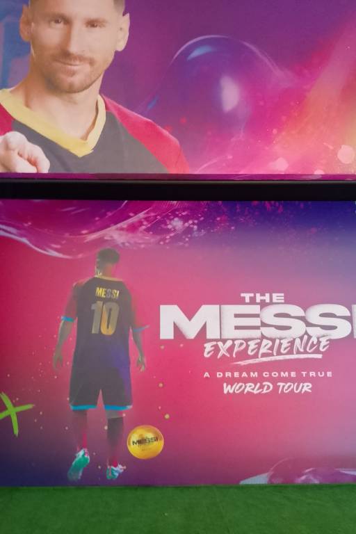 Imagens da exposição "The Messi Experience" em São Paulo