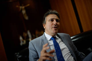 MINISTRO DA EDUCAÇÃO CAMILO SANTANA